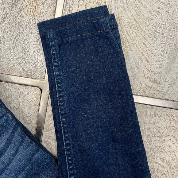 Abercrombie & Fitch Skinny Jeans Size 4S (short) - Picture 3 of 7